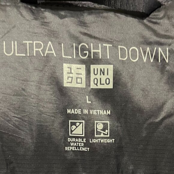 Uniqlo PUFFTECH Compact Jacket - Picture 2 of 3